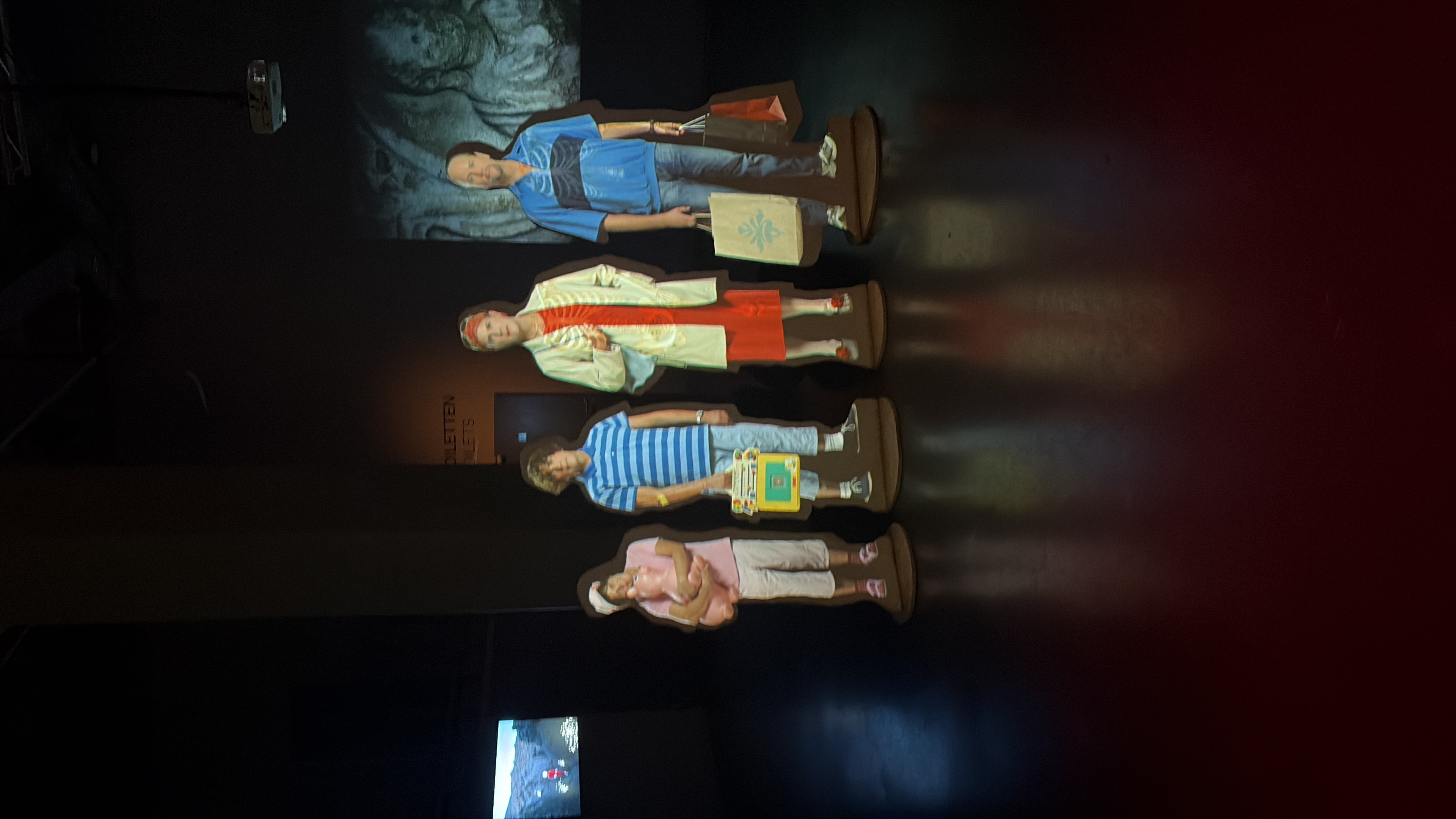 creepy-family